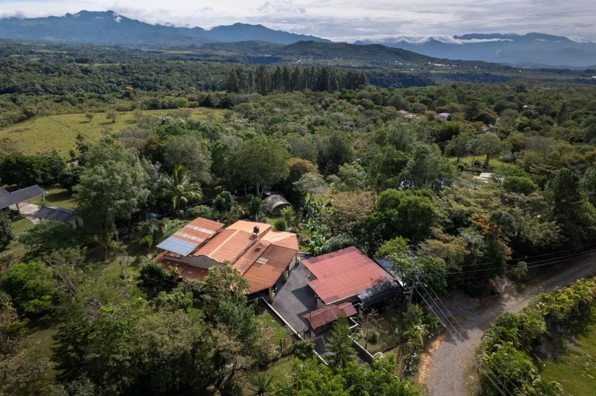 Casa de 3 Recámaras 3.5 Baños en Potrerillos Panamá