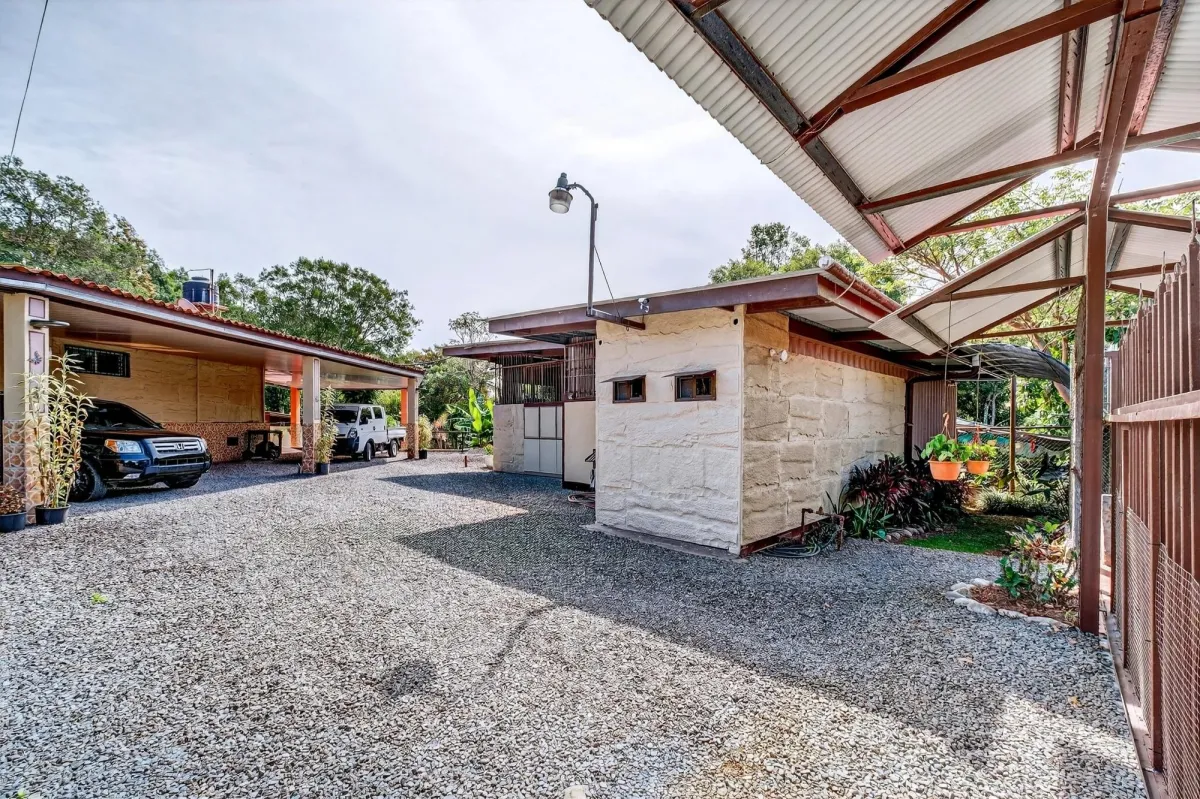 Casa de 3 Recámaras 3.5 Baños en Potrerillos Panamá
