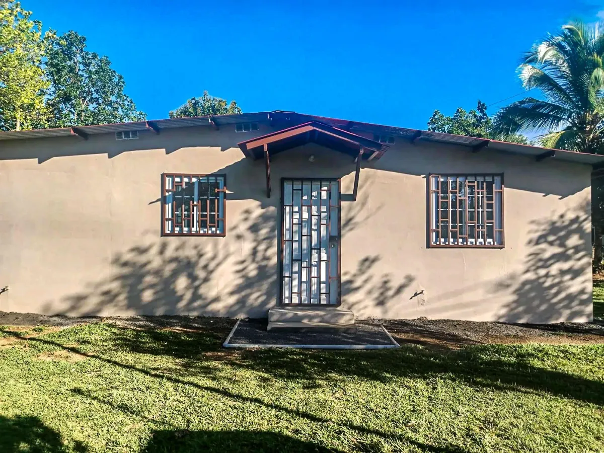 2 Bedroom Home on Flat Lot for Sale in El Flor