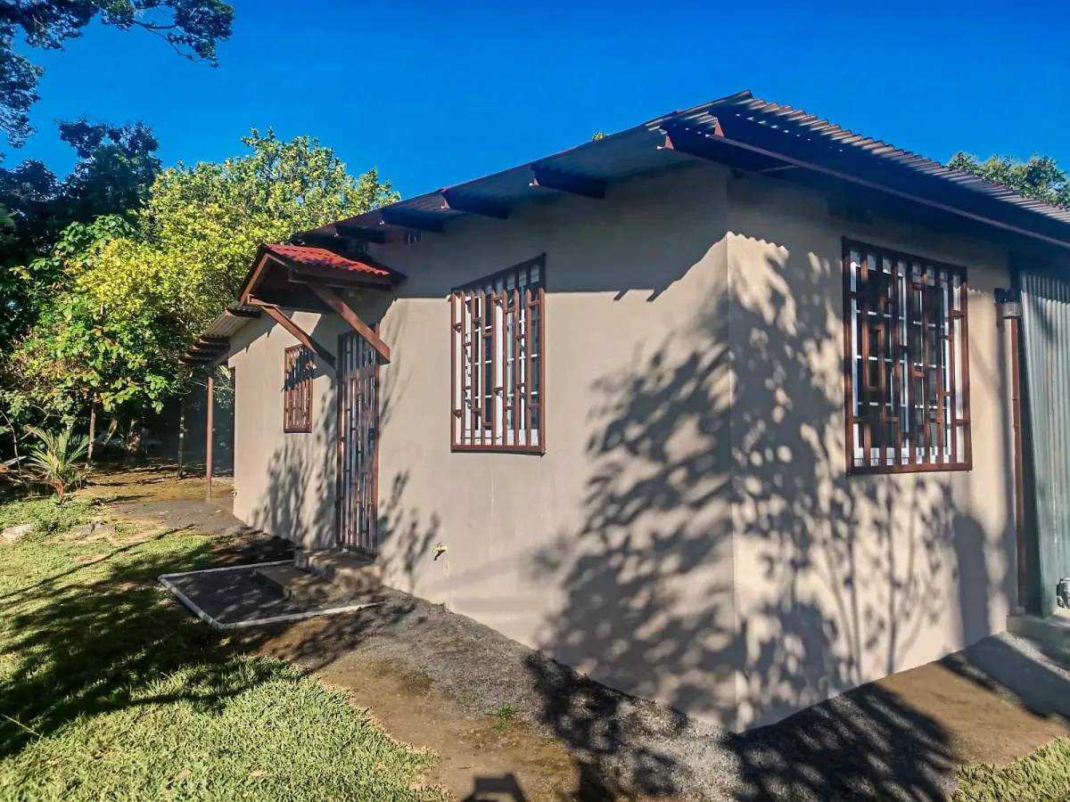 2 Bedroom Home on Flat Lot for Sale in El Flor
