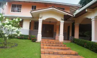 COROZAL/LOS RIOS CASA EN VENTA