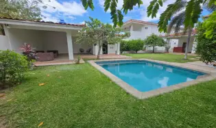 Palmeras del golf 495,000 Neg Cerca de playa y club golf