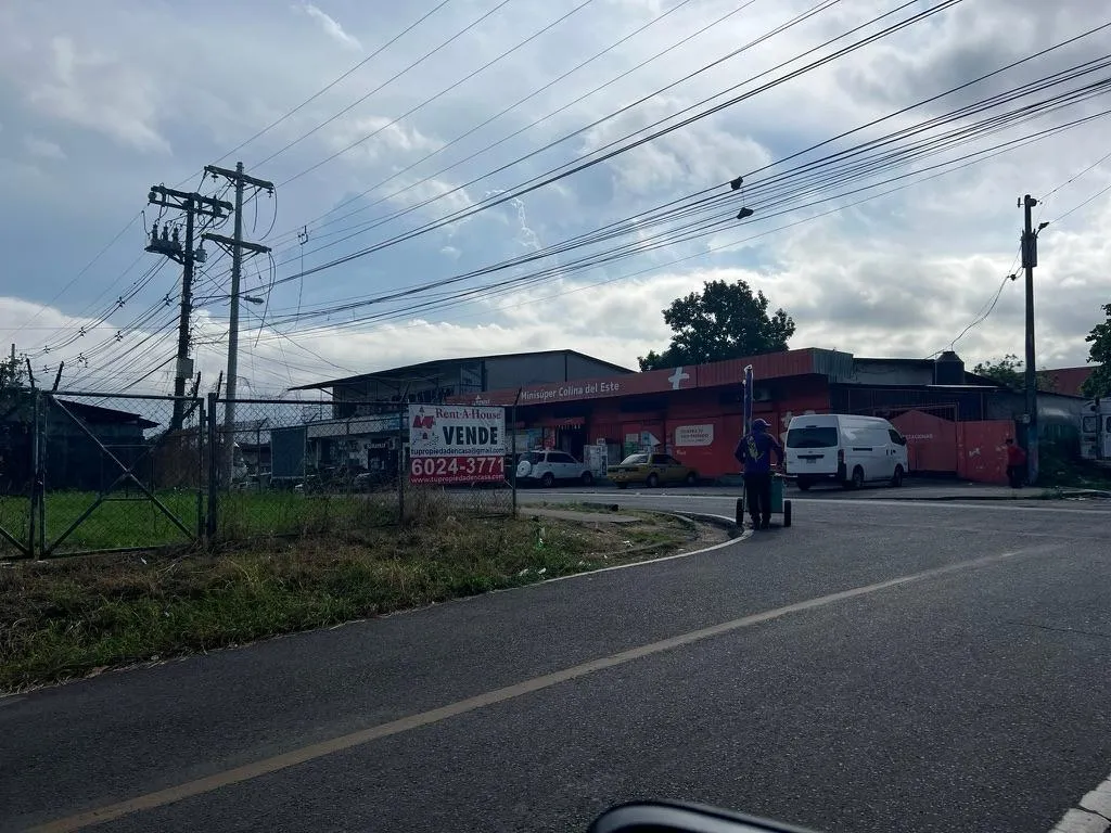 SE VENDE TERRENO EN PEDREGAL