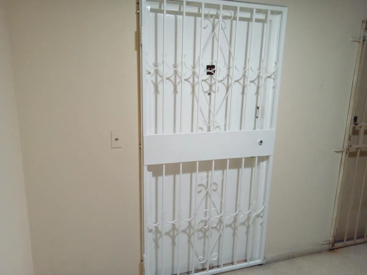 EL CANGREJO APARTMENT FOR SALE