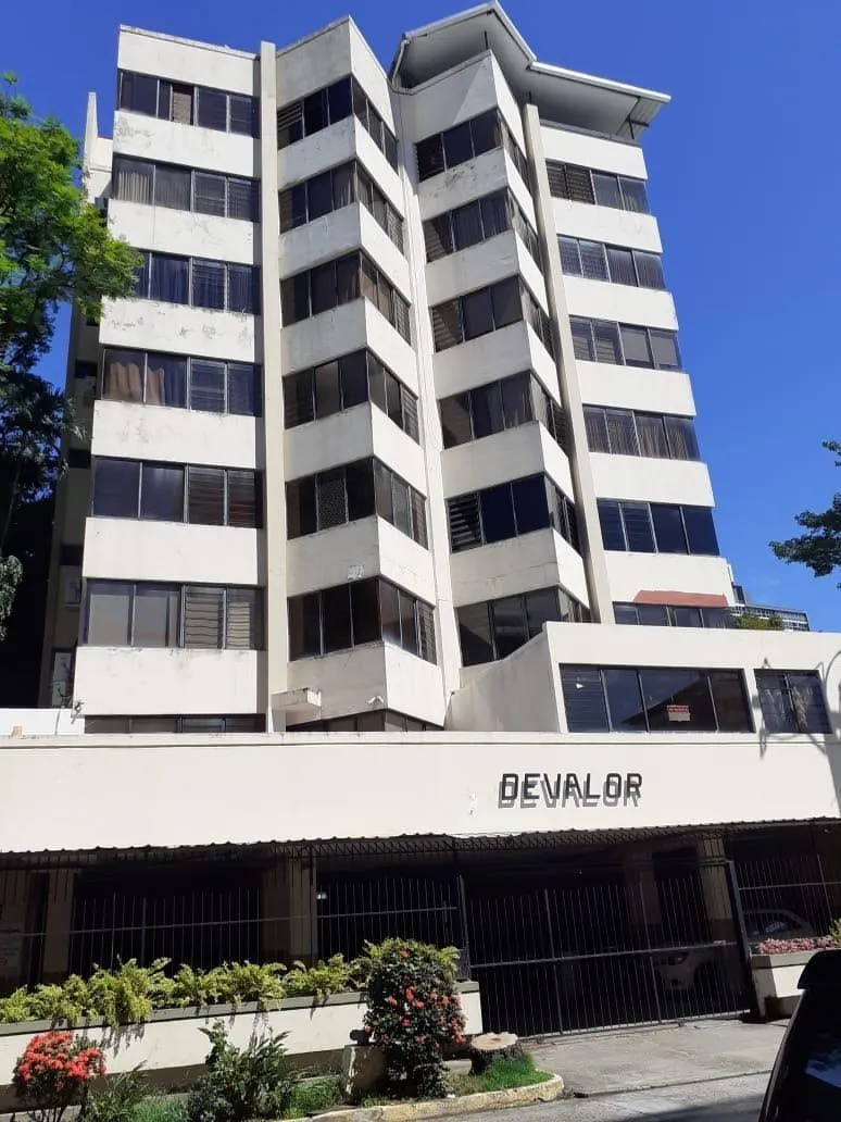 EL CANGREJO APARTMENT FOR SALE