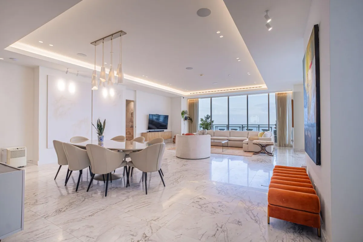 Se vende apartamento Penthouse de 4 habitaciones en PH Regalia