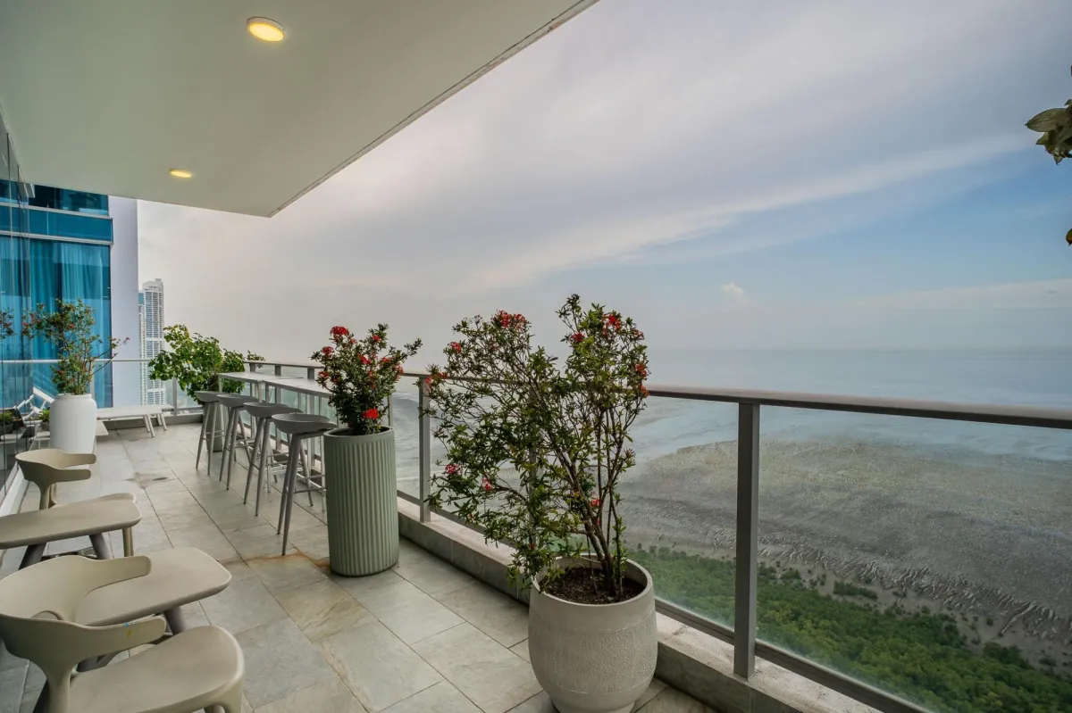 Se vende apartamento Penthouse de 4 habitaciones en PH Regalia
