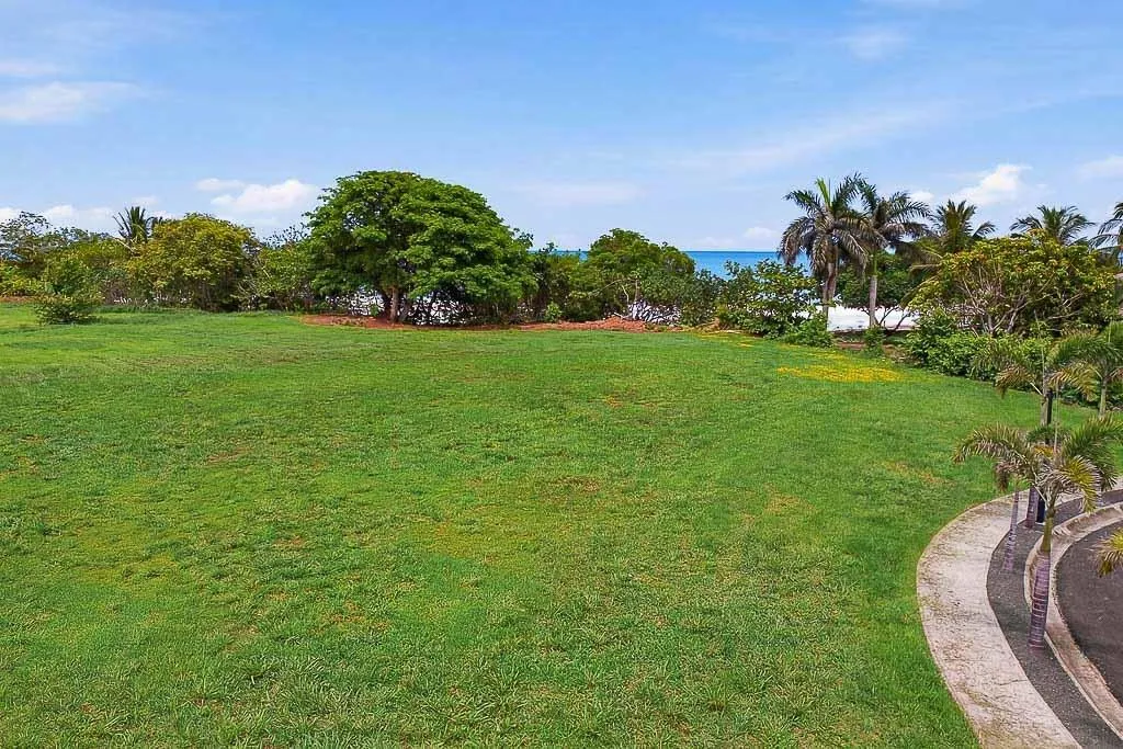 Lote frente al mar en Costa Pedasí – 35 m de frente premium