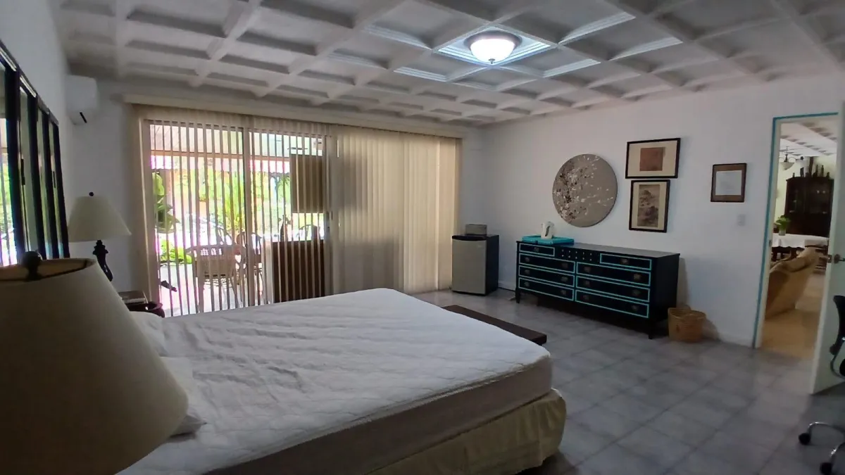 Spacious house for sale in San Francisco.