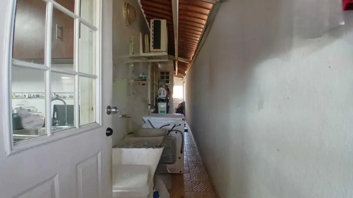 Venta de casa de tres recámaras en Villa Zaita.