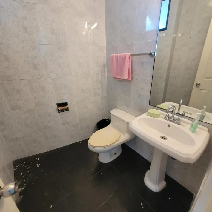Apartment for sale on Balboa Avenue