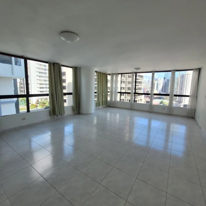 Apartment for sale on Balboa Avenue