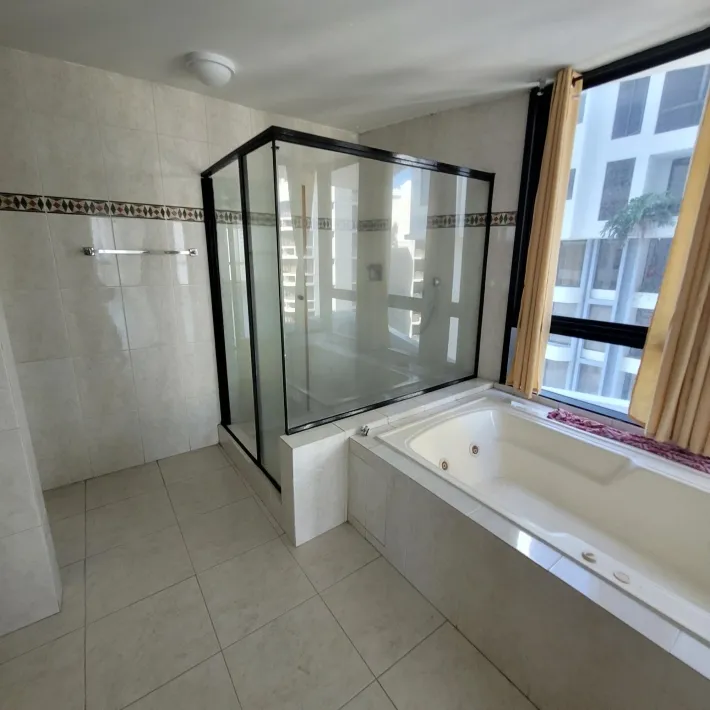 Apartment for sale on Balboa Avenue