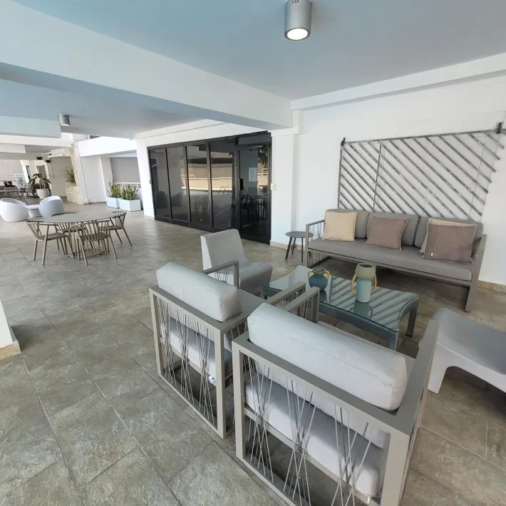 Apartment for sale on Balboa Avenue