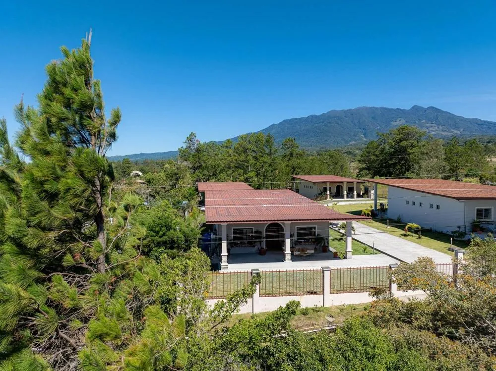 3-bedroom Home for sale in Alto Boquete