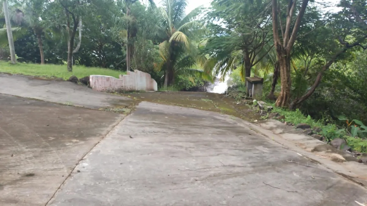 Península con casa y acceso al mar