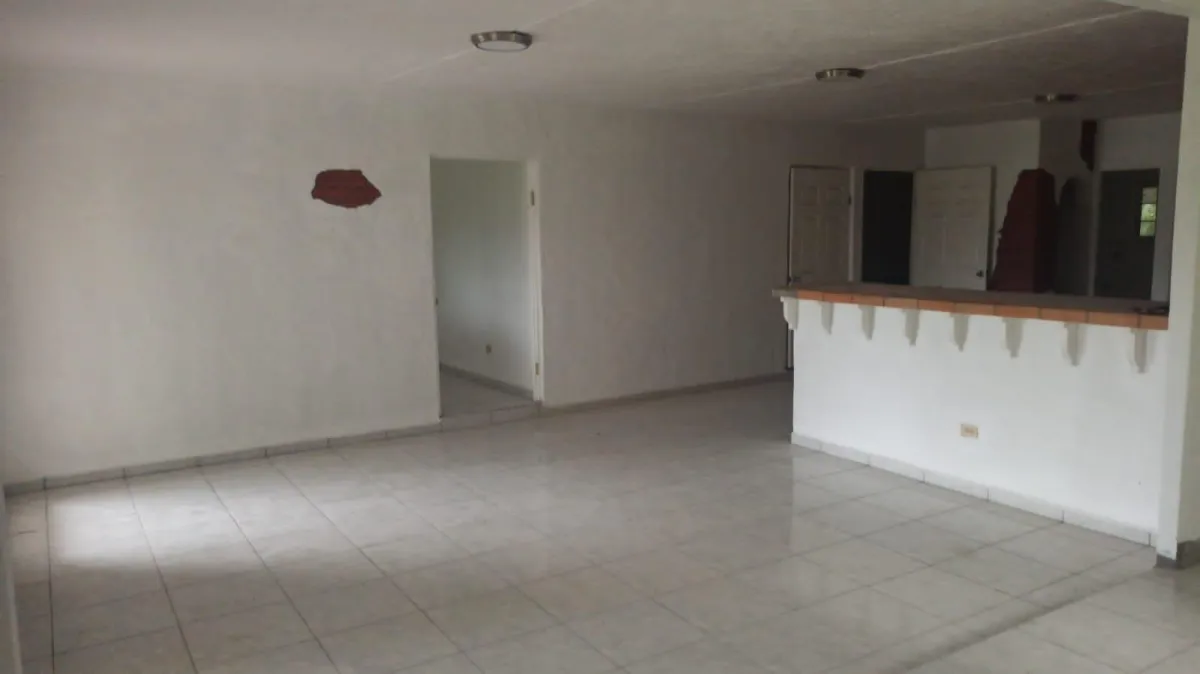 Península con casa y acceso al mar