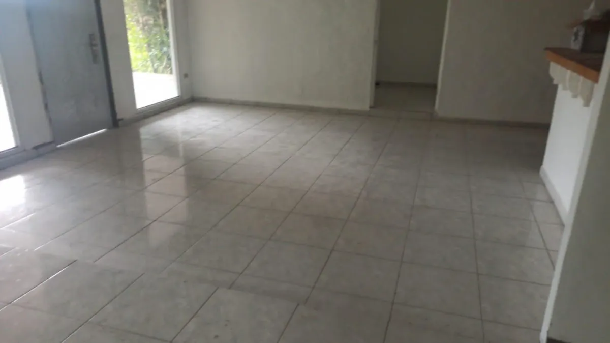Península con casa y acceso al mar