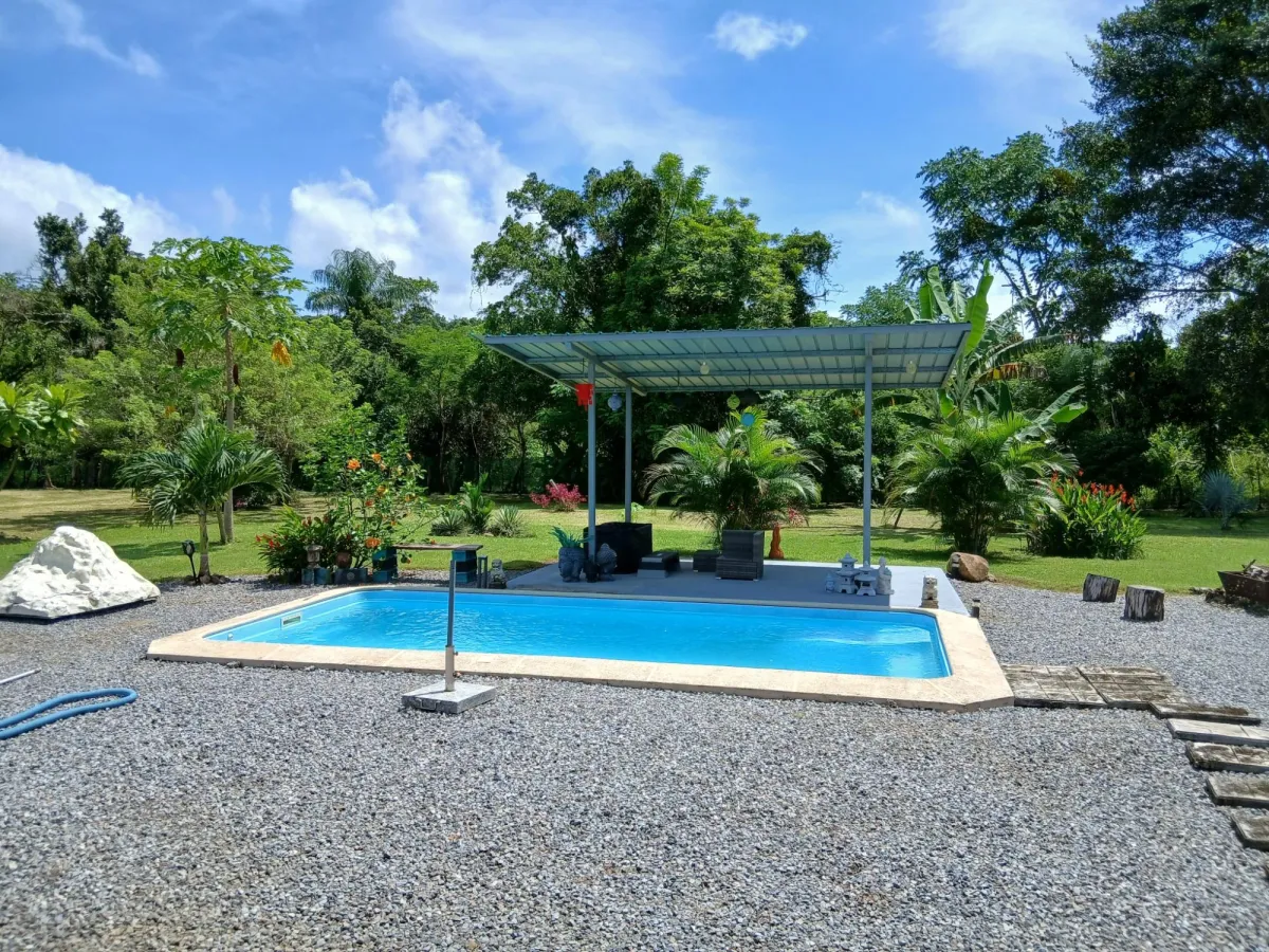 Finca bien concebida en una zona tranquila