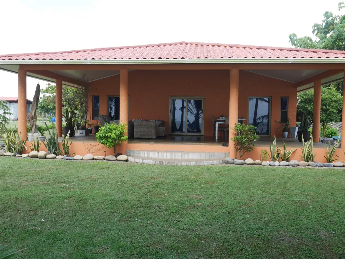 Casa de playa Casa de playa a un precio muy atractivo cerca de Boca Chica