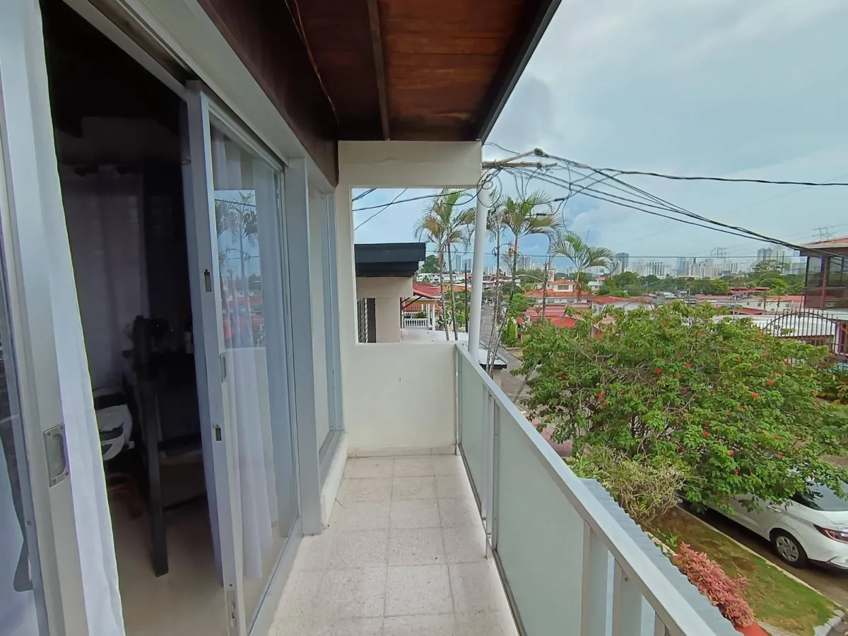 Se vende casa en Altos de Betania
