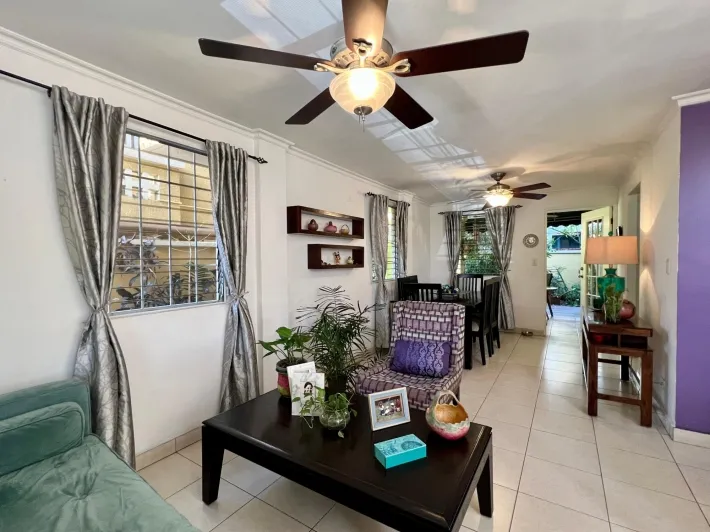 House for sale in Dorado Lakes, Condado del Rey