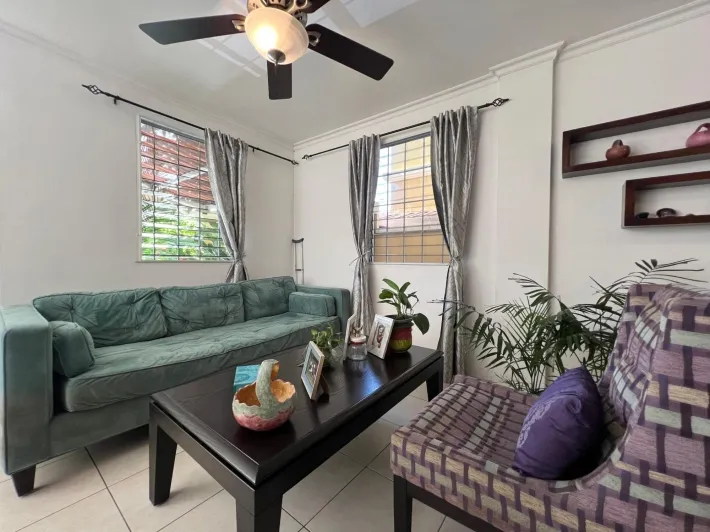 House for sale in Dorado Lakes, Condado del Rey