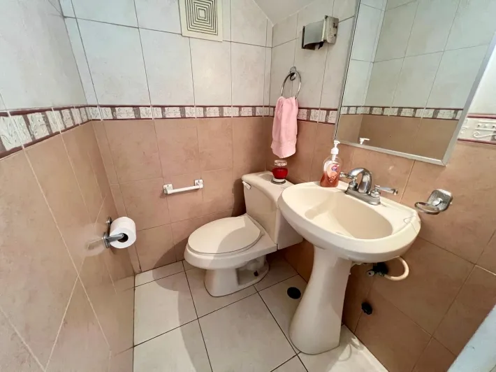 House for sale in Dorado Lakes, Condado del Rey