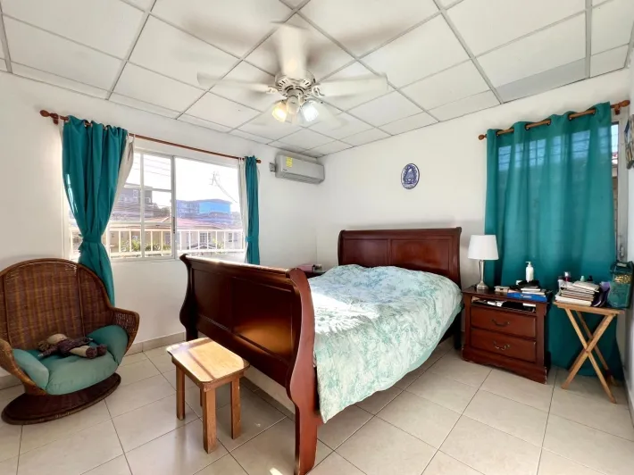 House for sale in Dorado Lakes, Condado del Rey