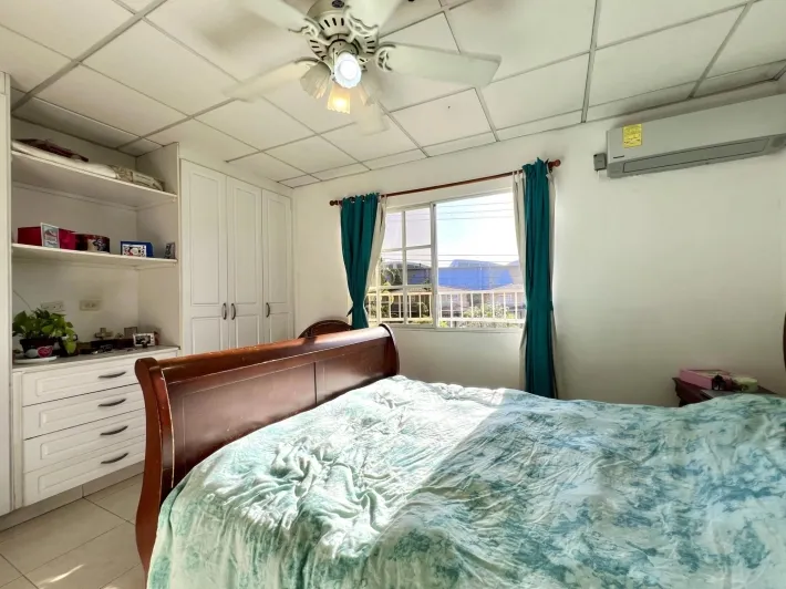 House for sale in Dorado Lakes, Condado del Rey