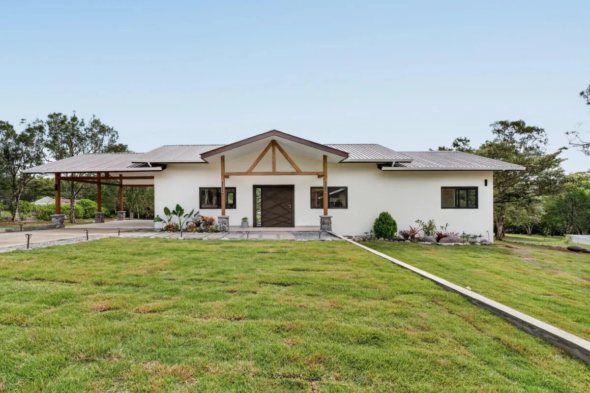 New Potrerillos Home with Quality Finishes