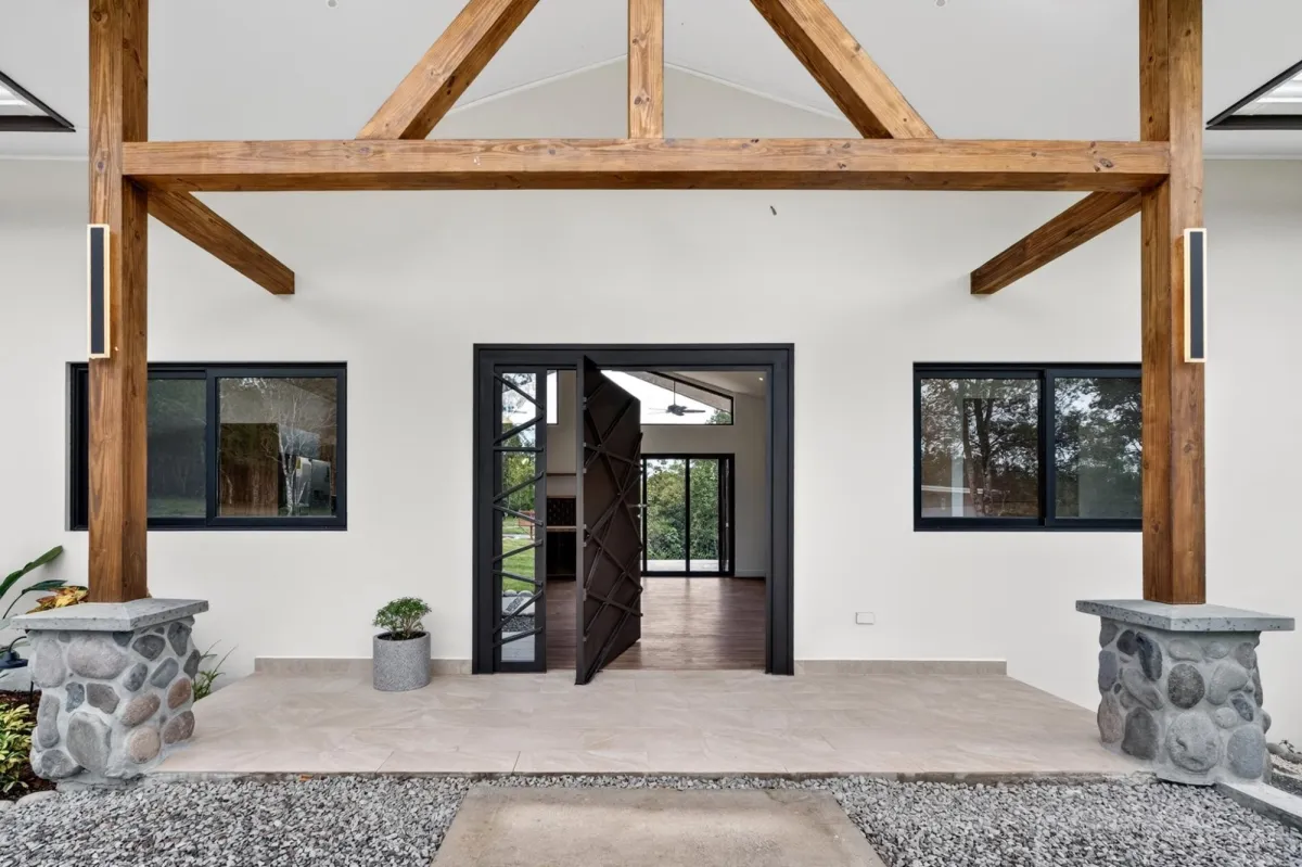 New Potrerillos Home with Quality Finishes