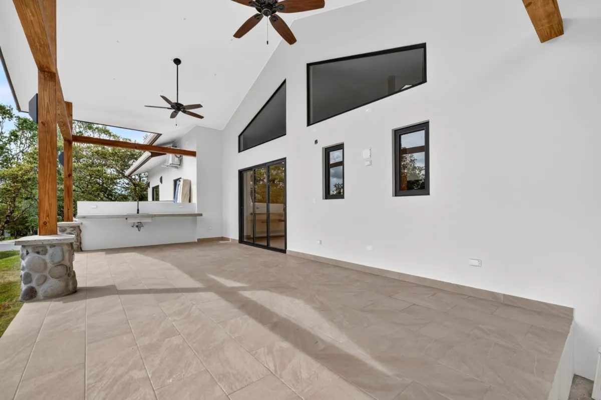 New Potrerillos Home with Quality Finishes