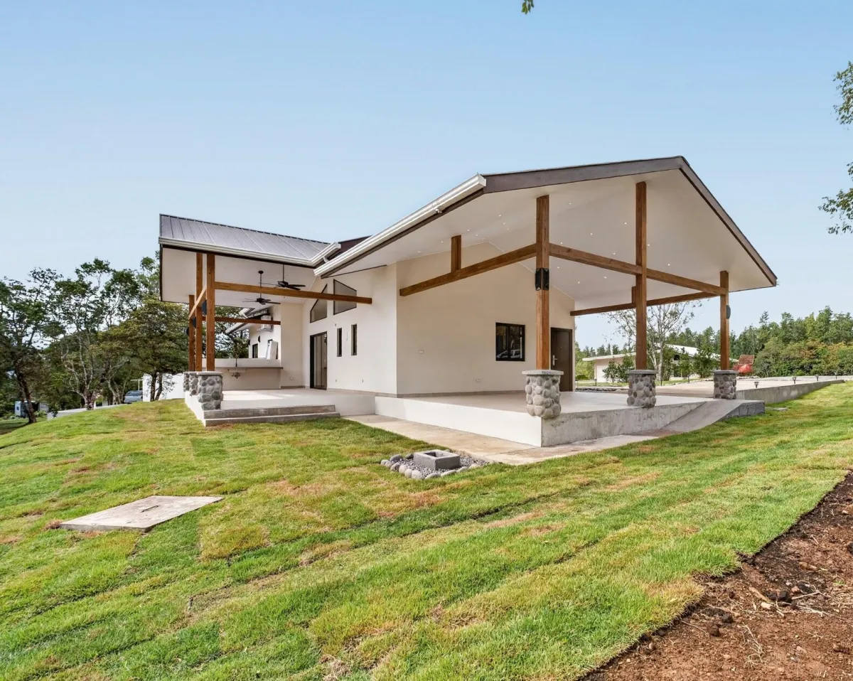 New Potrerillos Home with Quality Finishes