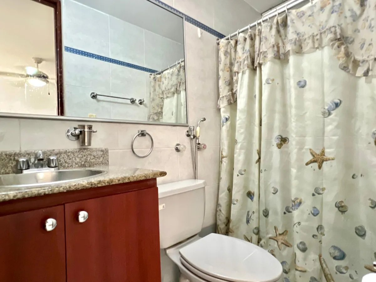 Apartment for sale in Condado del Rey, PH McGregor