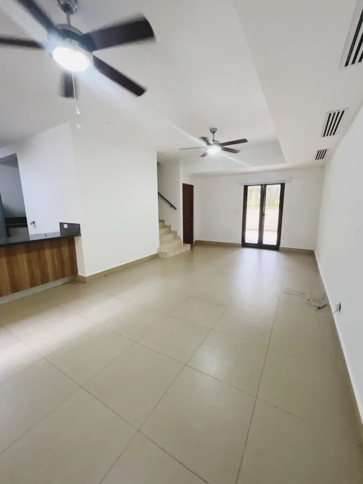 GROUND FLOOR APARTMENT FOR SALE