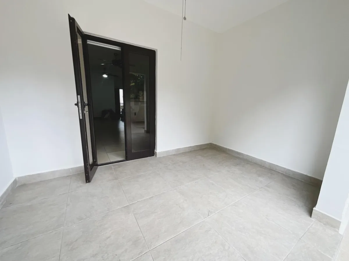 GROUND FLOOR APARTMENT FOR SALE
