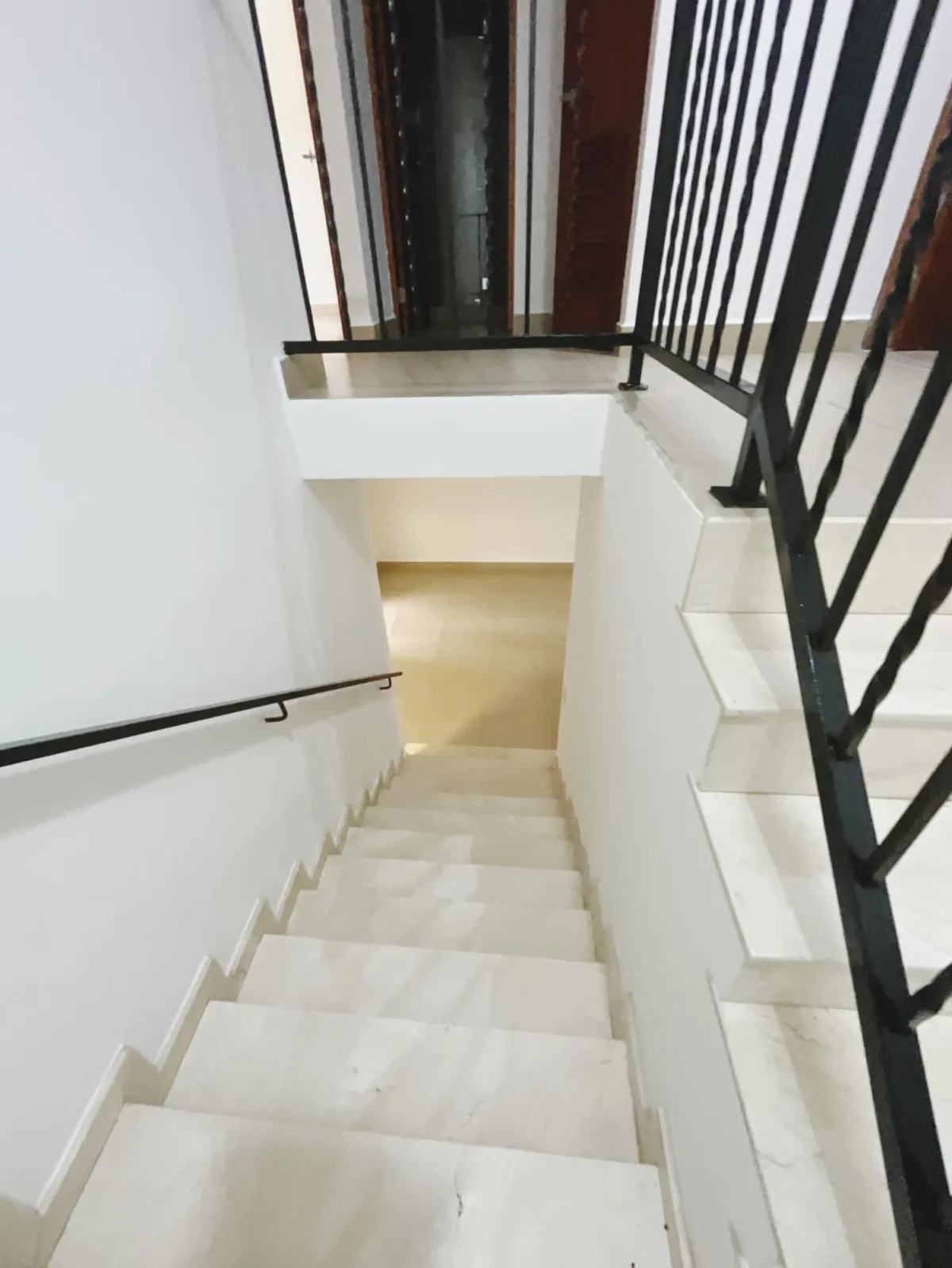 GROUND FLOOR APARTMENT FOR SALE