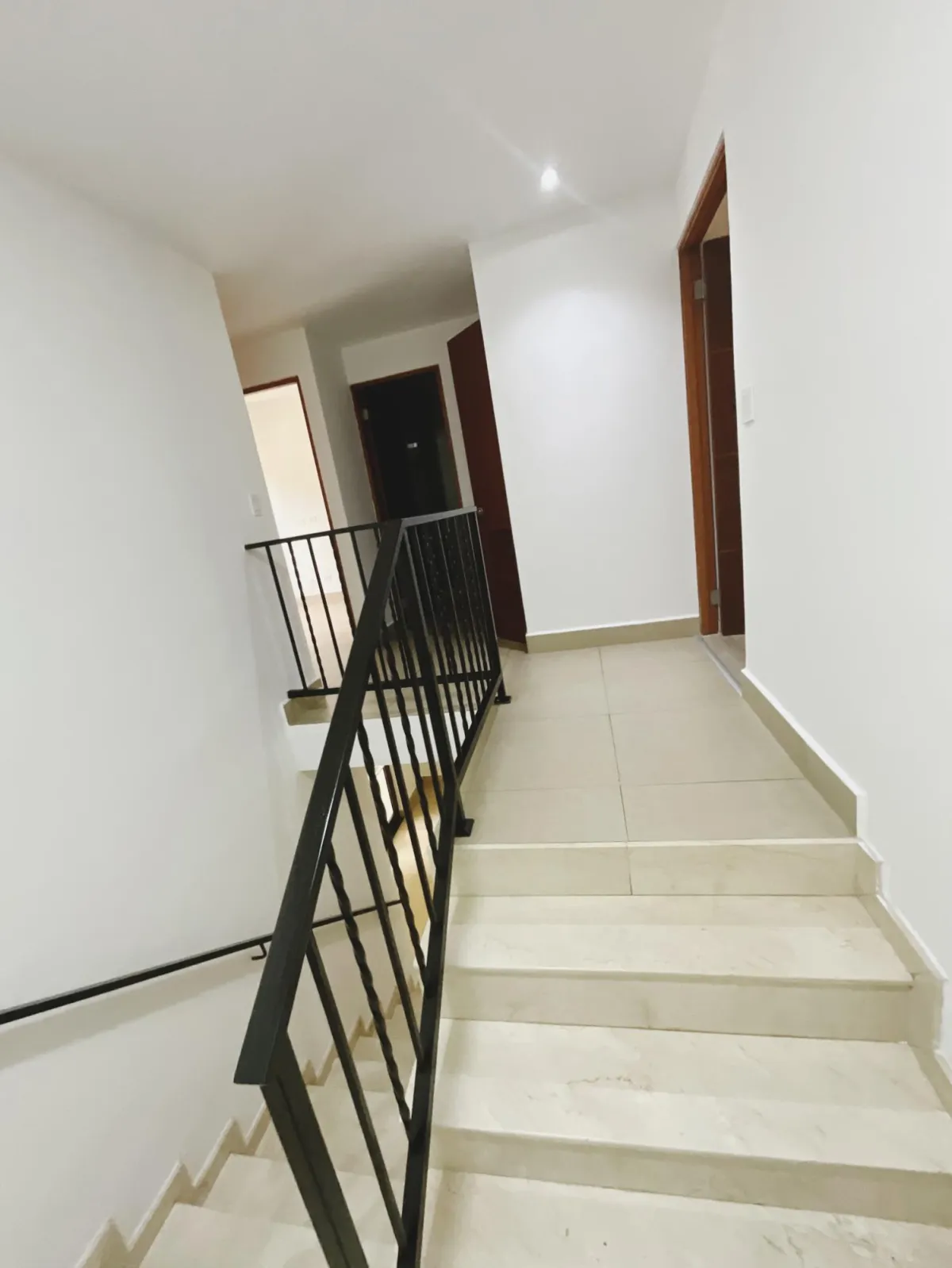GROUND FLOOR APARTMENT FOR SALE