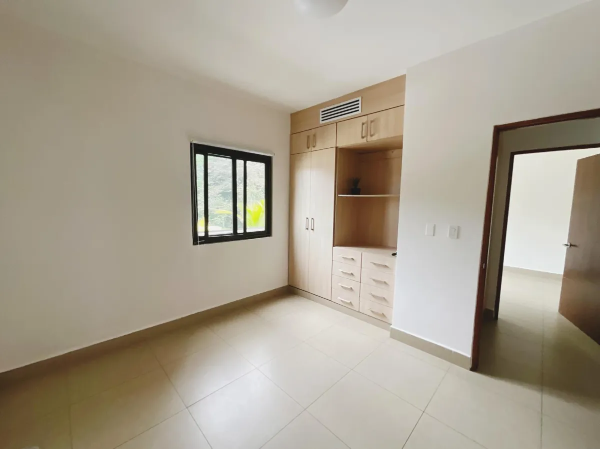 GROUND FLOOR APARTMENT FOR SALE