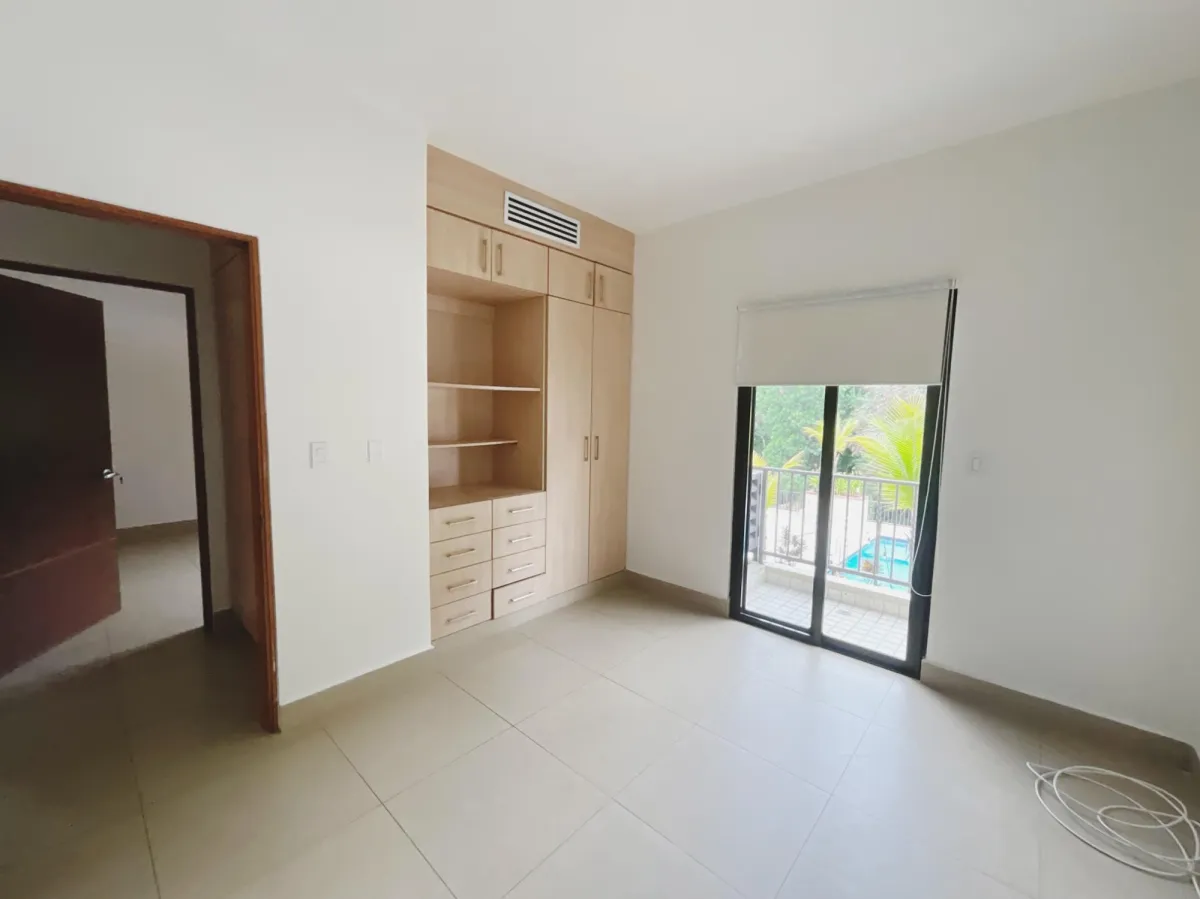 GROUND FLOOR APARTMENT FOR SALE