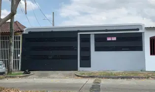 Venta de casa en Las Acacias