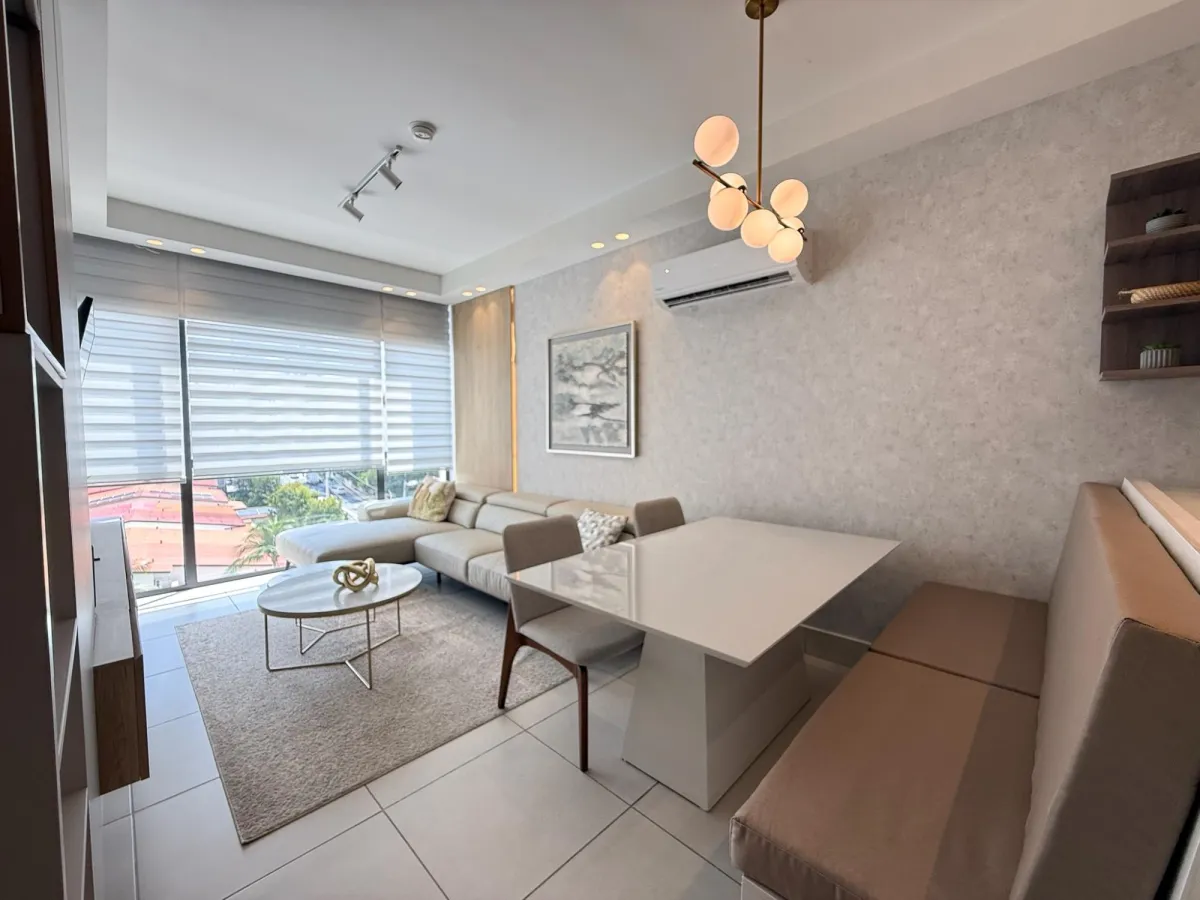 Apartamento de 2 Recameras en Venta en Coco del Mar.
