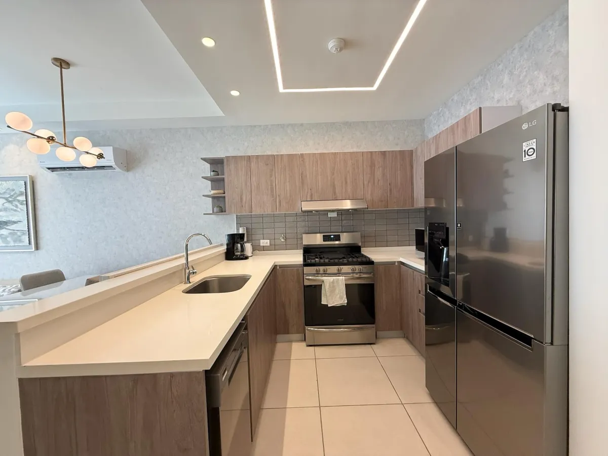 Apartamento de 2 Recameras en Venta en Coco del Mar.
