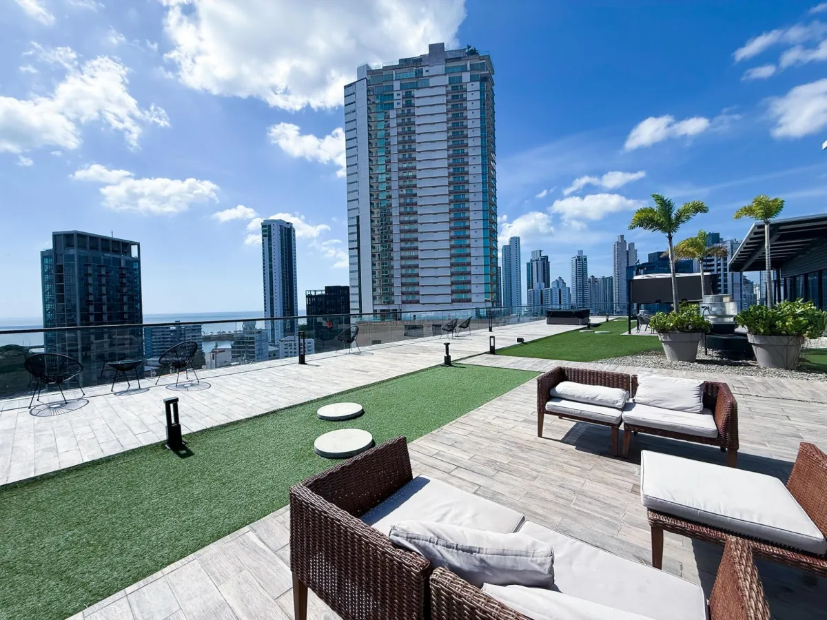 Apartamento de 2 Recameras en Venta en Coco del Mar.