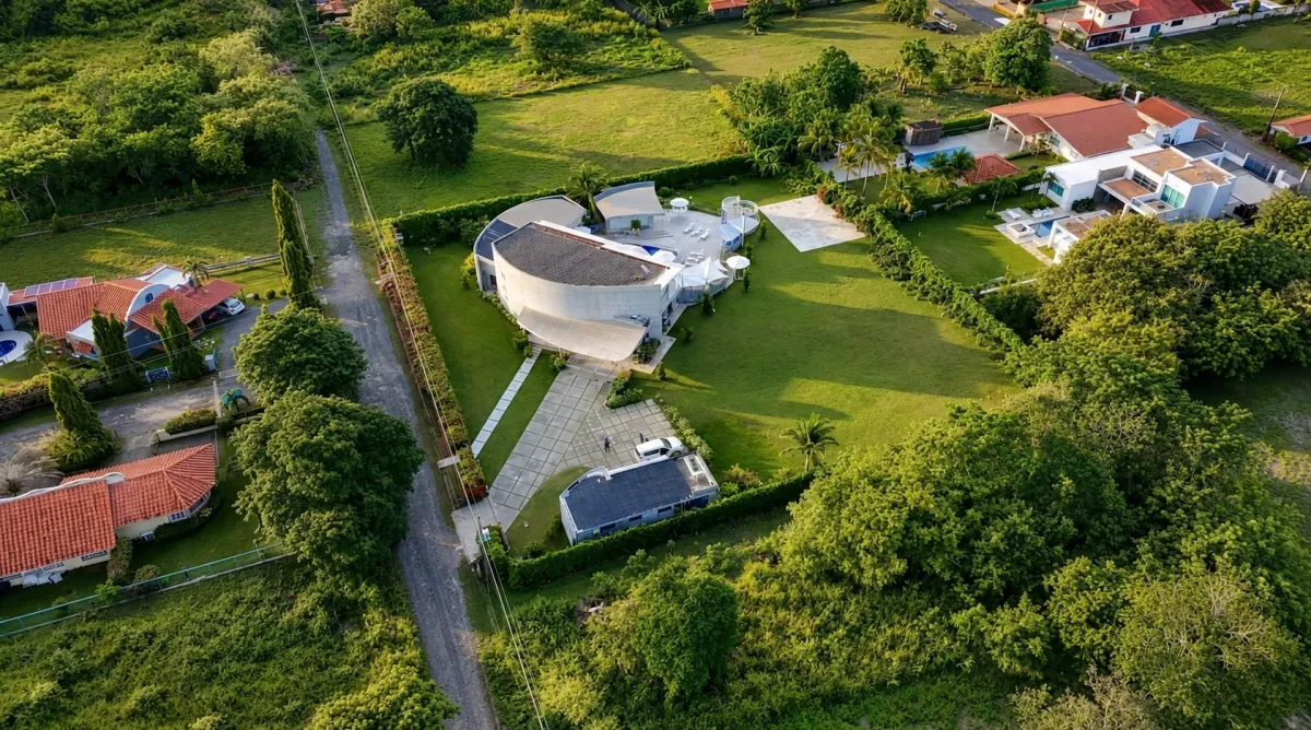 Venta de Residencia Moderna en Coronado