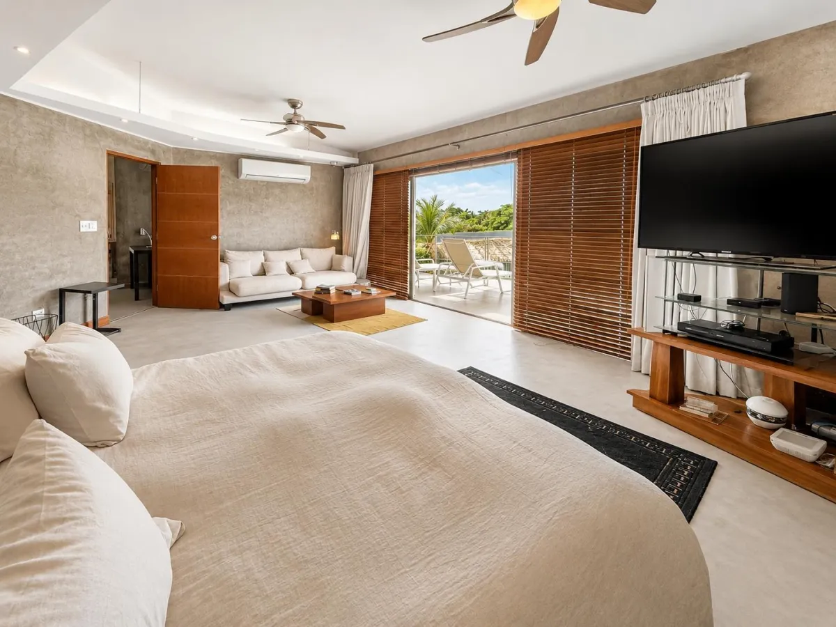 Venta de Residencia Moderna en Coronado