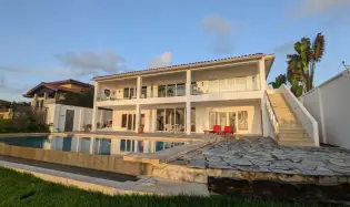 Luxury Beachfront Home in Pedasí – Andromeda Ocean Estates