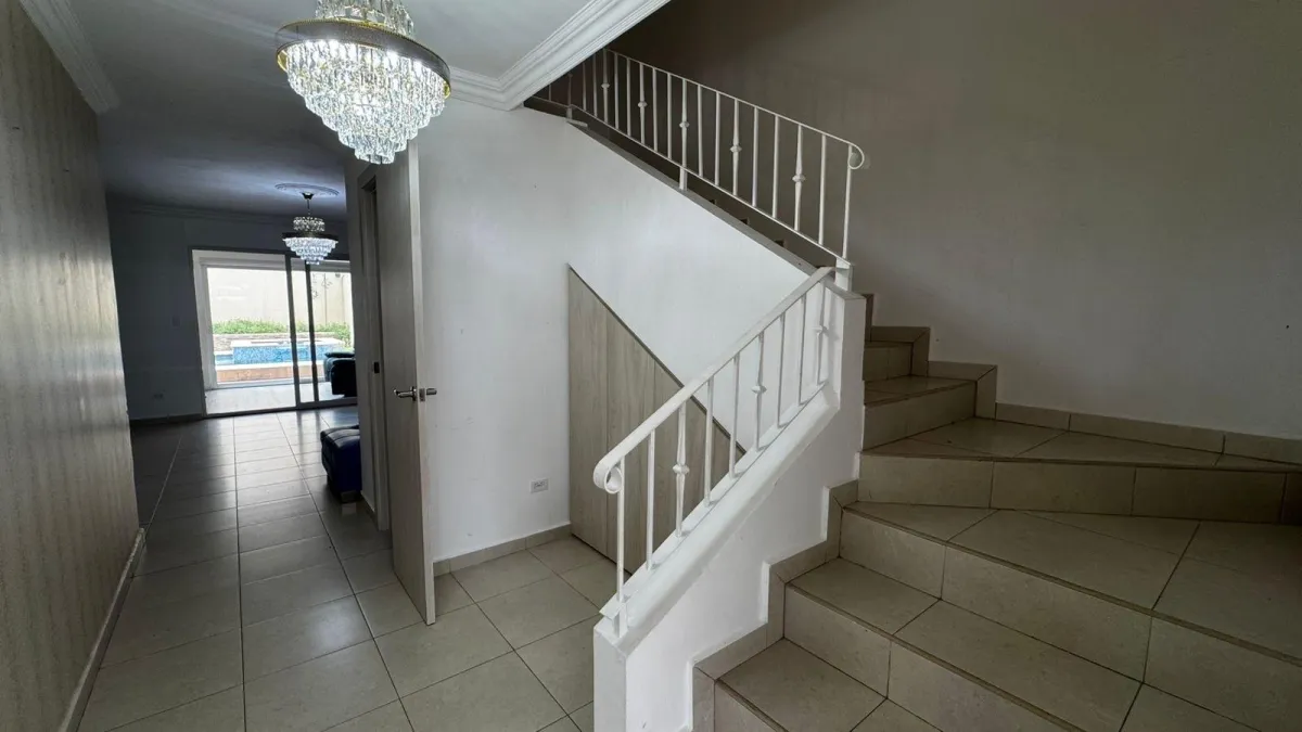 Venta de casa en PH Villa Tivoli, Villas del Golf