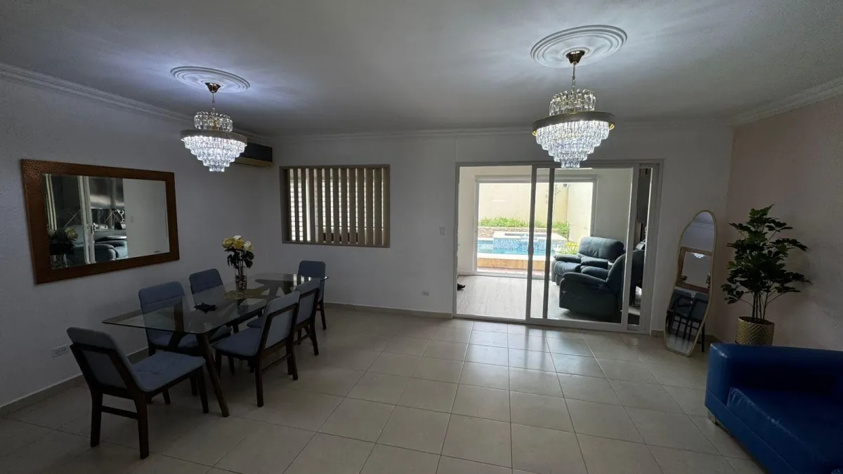 Venta de casa en PH Villa Tivoli, Villas del Golf
